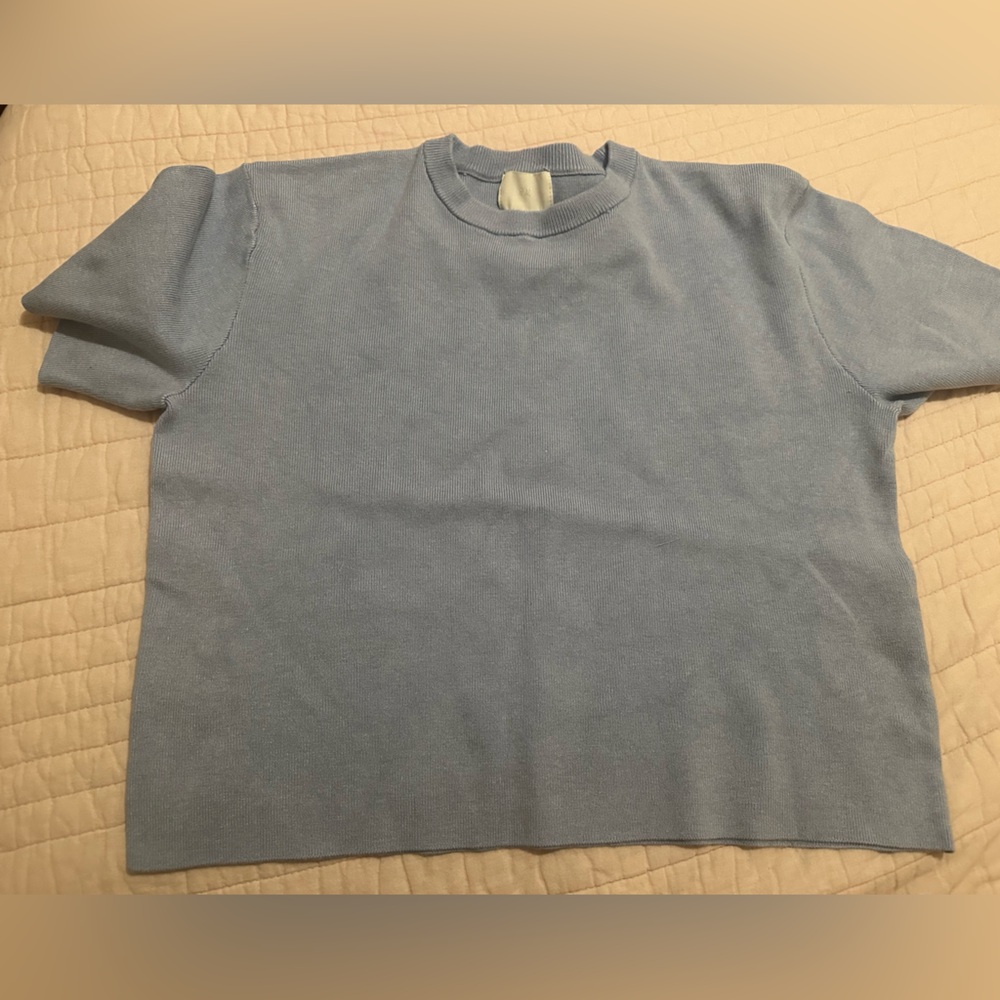 H&M crewneck blouse size small